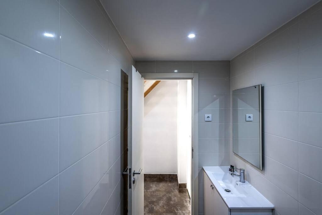 Cozy Ground Floor Studio With Ac And Loft Bedroom Lisboa Ngoại thất bức ảnh
