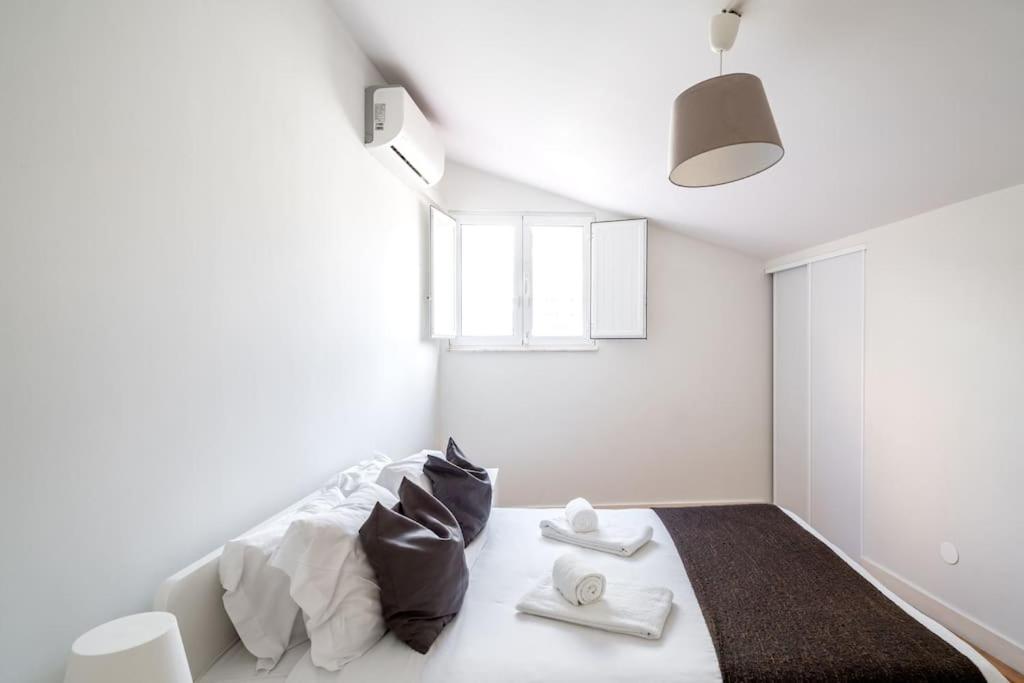 Cozy Ground Floor Studio With Ac And Loft Bedroom Lisboa Ngoại thất bức ảnh