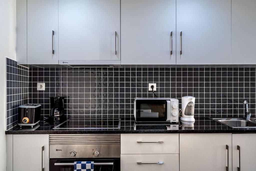Cozy Ground Floor Studio With Ac And Loft Bedroom Lisboa Ngoại thất bức ảnh